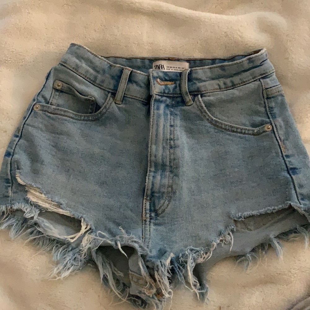 ZARA SHORTS